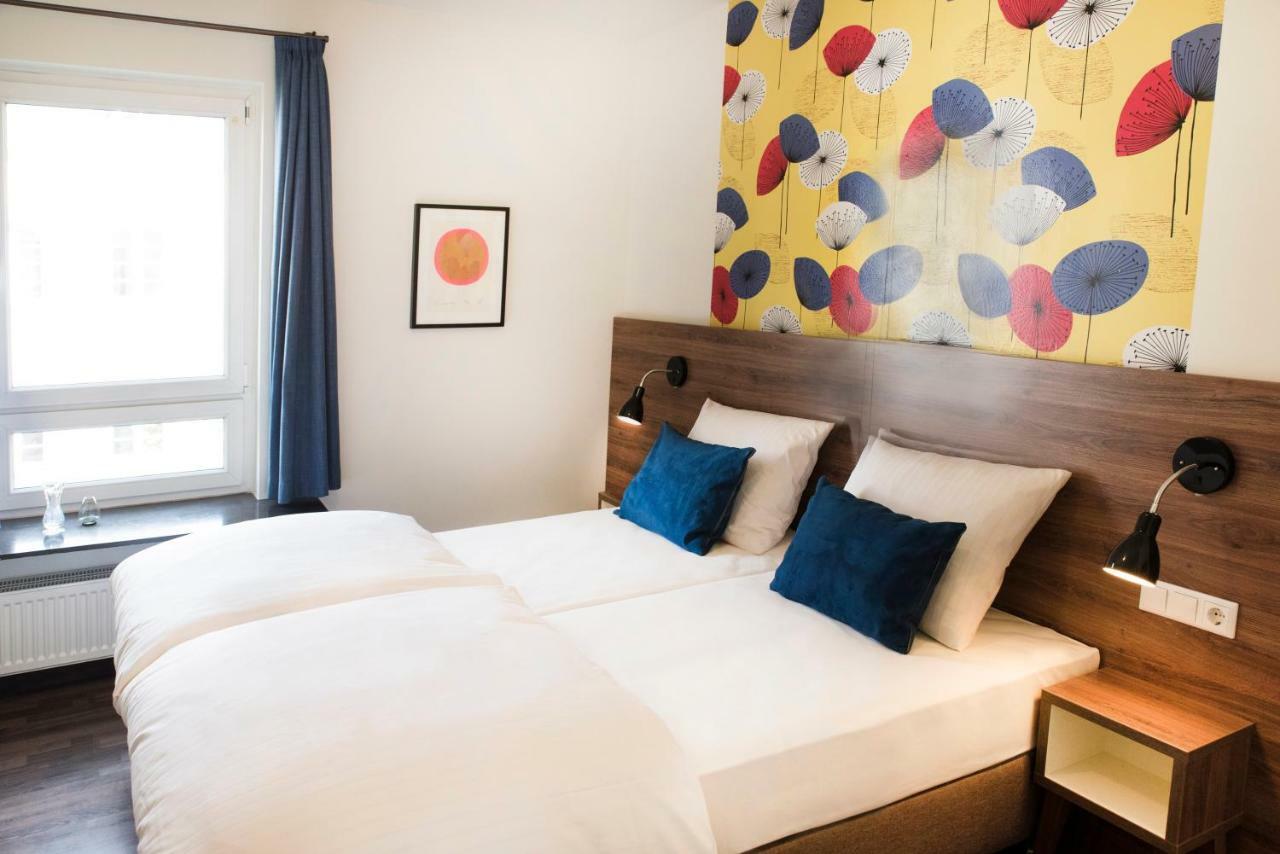קלן Koncept Hotel Zum Kostbaren Blut מראה חיצוני תמונה